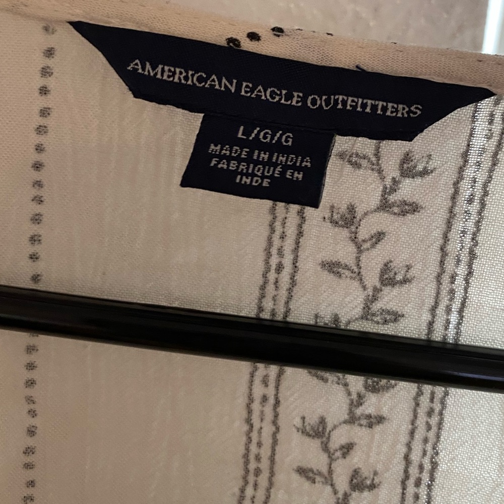 American Eagle Top - Picture 2 of 3